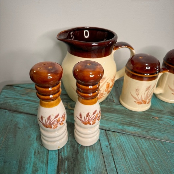 Vintage 70s Stoneware Wheat Pattern 9 Piece Bundle - Picture 3 of 11